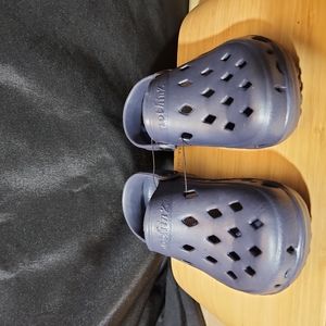 NOTHINZ Ladies 6 Jr 4 Dark Blue Clog Nwot